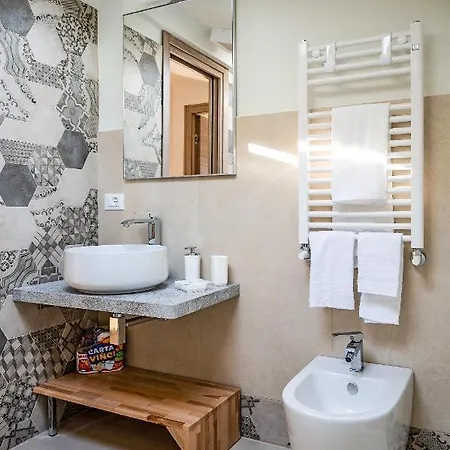 Villa Salinelle Beach Alicudi 2 Con Mini Piscina Idromassaggio Esclusiva