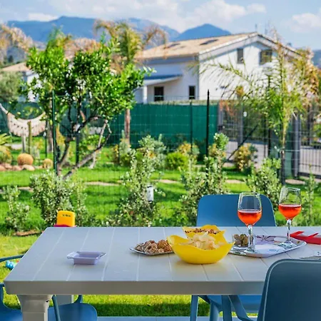 Salinelle Beach Alicudi 2 Con Mini Piscina Idromassaggio Esclusiva Villa Lascari
