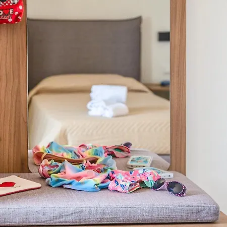 Salinelle Beach Alicudi 2 Con Mini Piscina Idromassaggio Esclusiva Villa