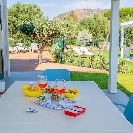 Salinelle Beach Alicudi 2 Con Mini Piscina Idromassaggio Esclusiva * Lascari