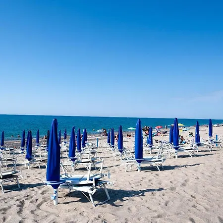 Salinelle Beach Alicudi 2 Con Mini Piscina Idromassaggio Esclusiva